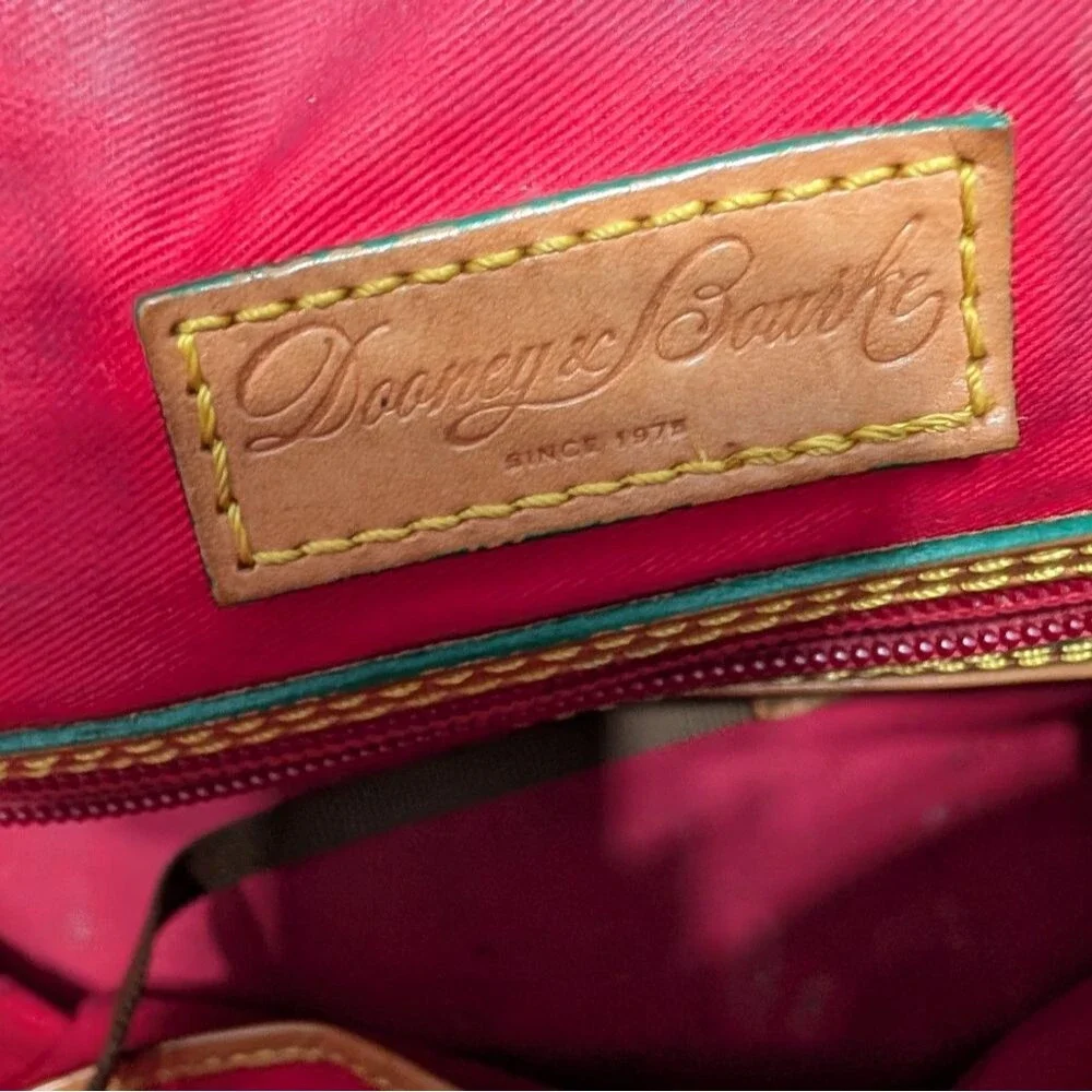 Dooney & Bourke exterior excellent